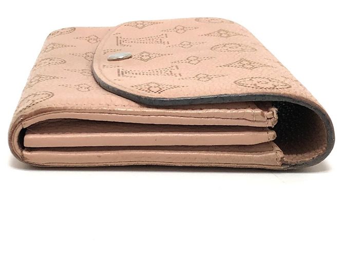 Cartera Iris Monogram Mahina M60145 de Louis Vuitton Rosa - vista 3