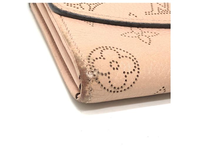 Cartera Iris Monogram Mahina M60145 de Louis Vuitton Rosa - vista 6