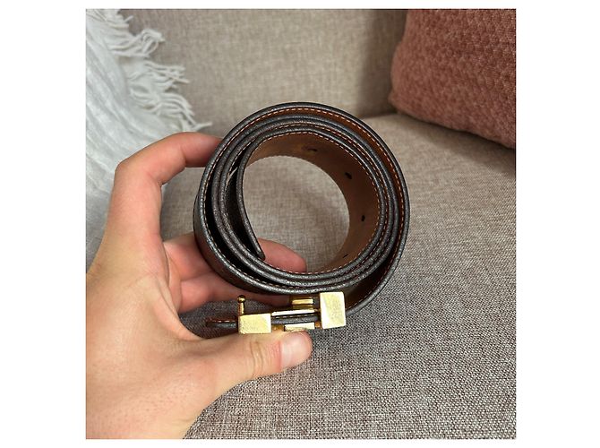 Montsouris Louis Vuitton Initiales Belt Brown Leather - view 3
