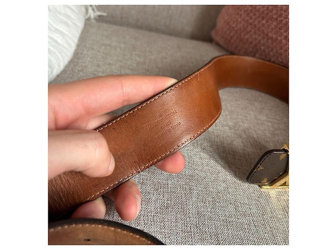 Montsouris Louis Vuitton Initiales Belt Brown Leather - view 7