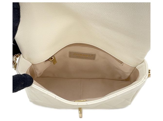 Chanel Matelasse White Shoulder Bag - view 5