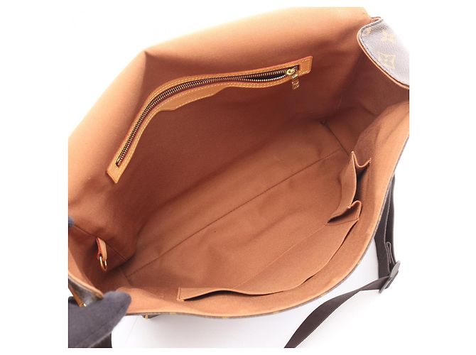 Borsa a Spalla Monogram Abbesses di Louis Vuitton Marrone - vista 6