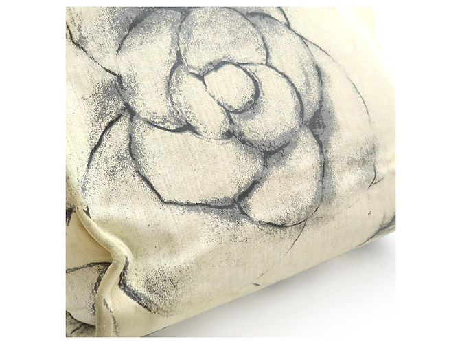 2.55 Bolsa tote de lona e couro Camélia da Chanel Branco - vista 8
