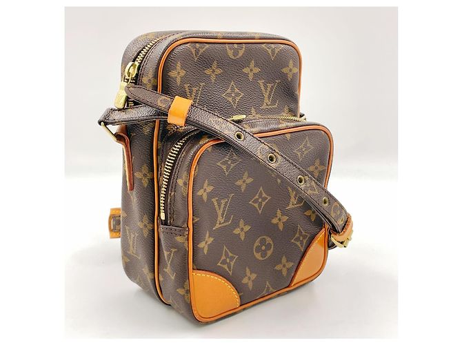 fake louis vuitton backpack amazon Shoulder Bag Brown Cloth ref.2570036 (Sold) Cross Town:Russet Red Wirecutter Best Laptop Backpack Series:Fenwick Eagle