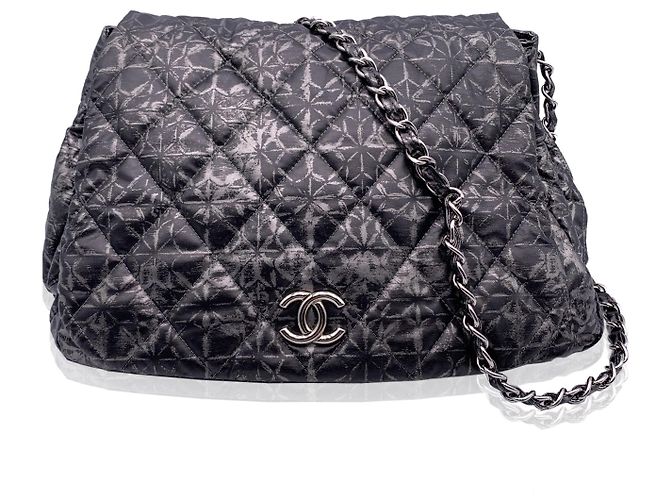 Timeless Chanel Bolso de solapa de nylon con estampado abstracto Rock in Moscow Gris - vista 3