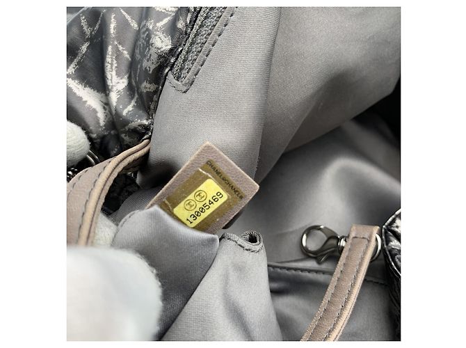 Timeless Chanel Bolso de solapa de nylon con estampado abstracto Rock in Moscow Gris - vista 9