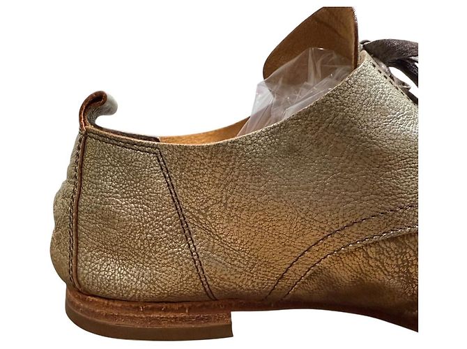 Autre Marque Chaussures en cuir à lacets eb.a.gos Doré - vue 12
