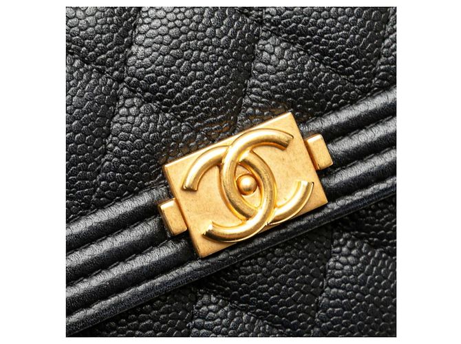 Portafoglio a catena Boy Matelassé Chanel in pelle caviar nera Nero - vista 4