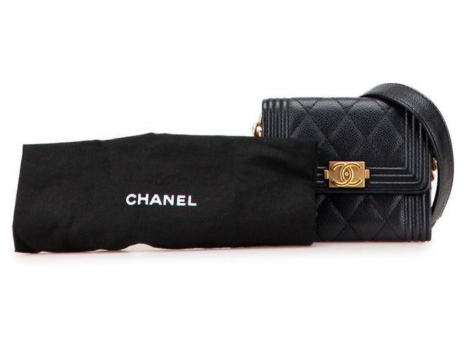 Portafoglio a catena Boy Matelassé Chanel in pelle caviar nera Nero - vista 9
