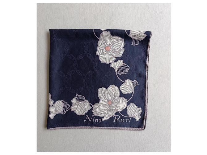 Nina Ricci Pañuelos - vista 4