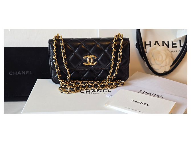 Wallet On Chain Chanel Mini billetera con cadena y soporte para teléfono. Negro - vista 4