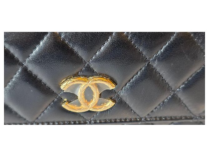 Wallet On Chain Chanel Mini billetera con cadena y soporte para teléfono. Negro - vista 6