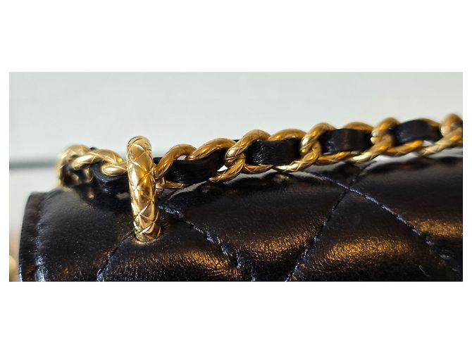 Wallet On Chain Chanel Mini billetera con cadena y soporte para teléfono. Negro - vista 7