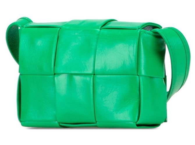 Borsa a Spalla Mini Cassette Maxi Intrecciato di Bottega Veneta Verde - vista 2