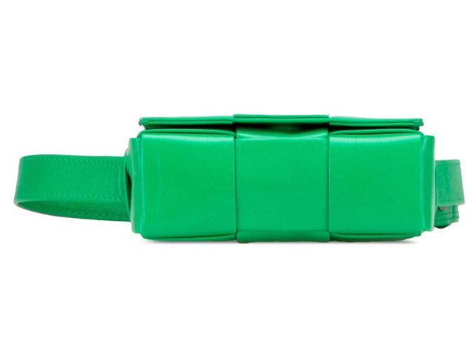 Borsa a Spalla Mini Cassette Maxi Intrecciato di Bottega Veneta Verde - vista 3