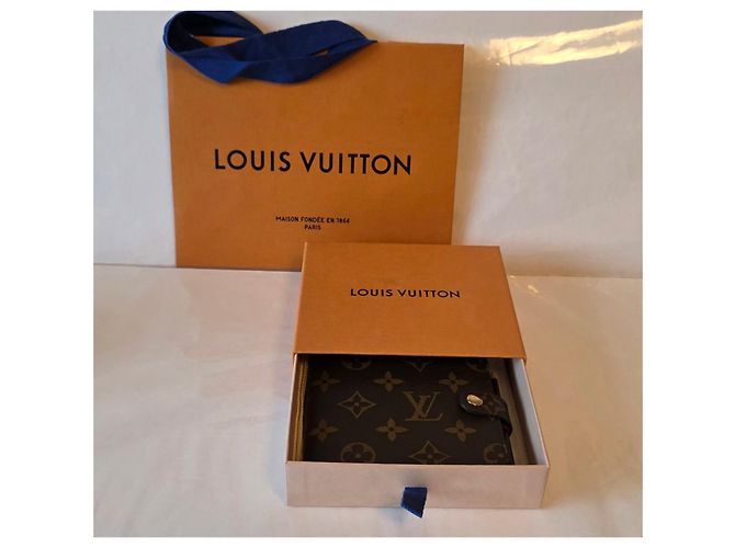 Louis Vuitton Notizbuch und Bleistift. Monogramm - Ansicht 5