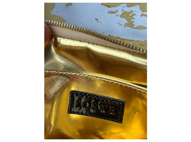 Clutch in pelle verniciata Loewe Madrid vintage nera Nero - vista 3