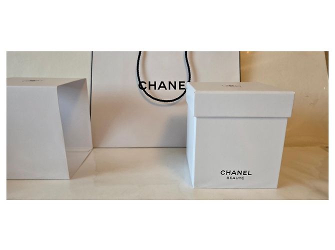 Chanel Snow Globe Golden - view 14