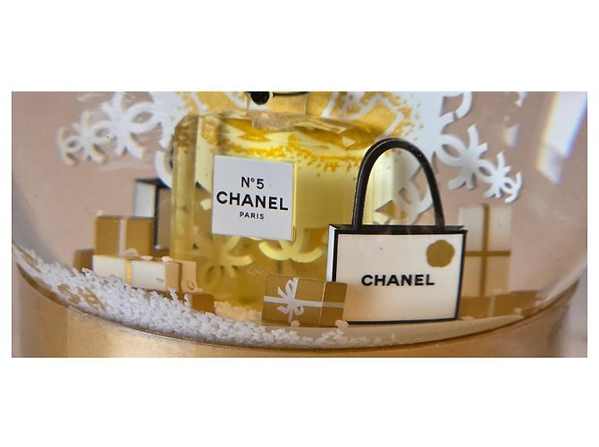 Chanel Snow Globe Golden - view 3