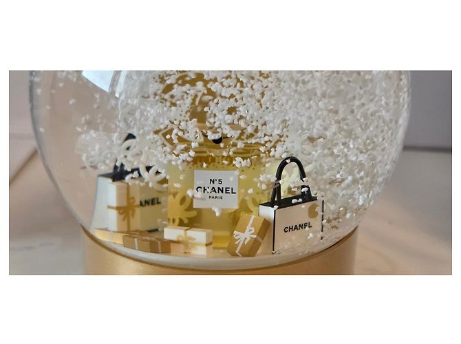 Chanel Snow Globe Golden - view 7