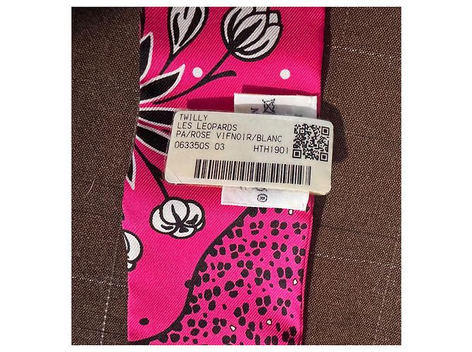 Foulard Twilly Hermès de seda rosa - vista 5