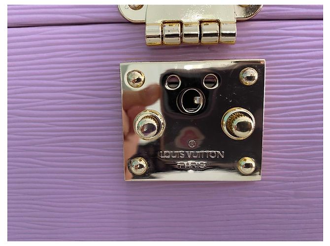 Sofia Coppola Louis Vuitton Vivienne Boîte à musique en cuir rose - vue 9