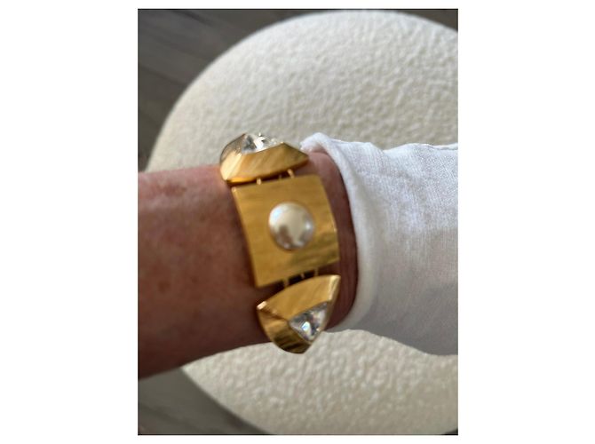 Bracciale Yves Saint Laurent in acciaio dorato con cristalli e perla D'oro - vista 9