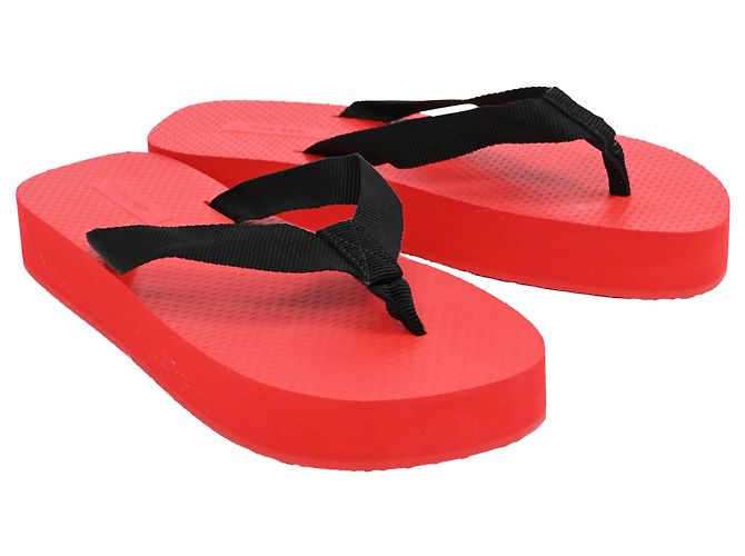 Las chanclas de plataforma Dune de The Row en goma roja - vista 4