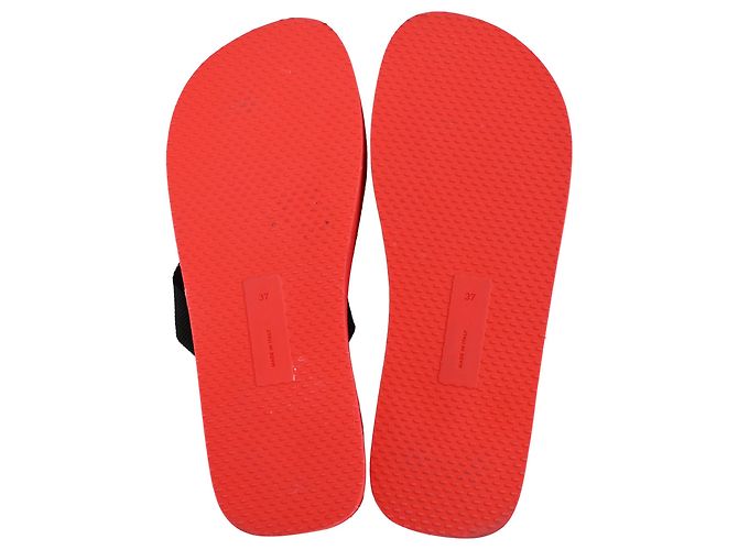 Las chanclas de plataforma Dune de The Row en goma roja - vista 6