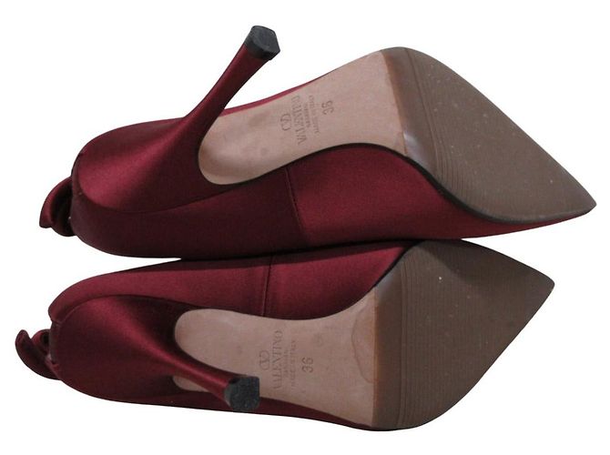 Pumps in satin Valentino Garavani per la notte Marrone Bordò - vista 4