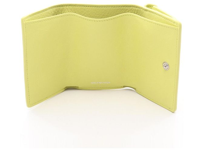 Everyday Cartera Mini Tri-Fold de Cuero Amarillo Balenciaga - vista 3