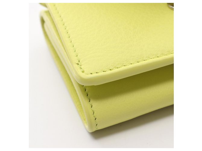 Everyday Cartera Mini Tri-Fold de Cuero Amarillo Balenciaga - vista 7