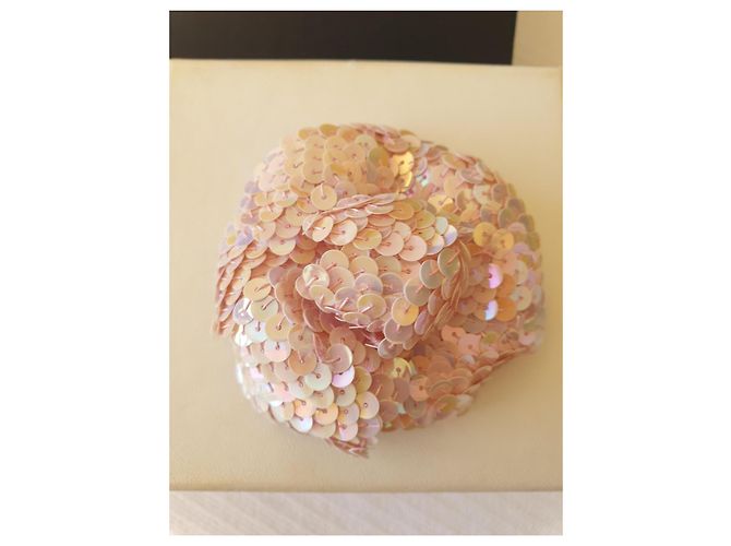 Spilla Camelia Chanel Paillettes Rosa - vista 3