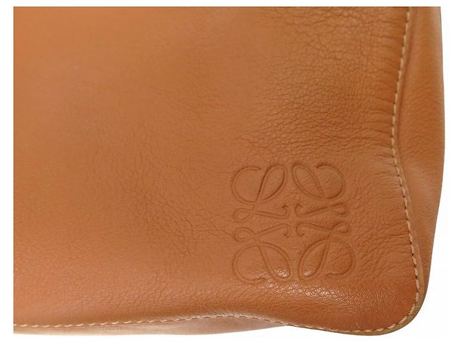 BORSA LOEWE V BUCKET 303.30.N14 PELLE CAMMELLO BORSA A SPALLA - vista 15