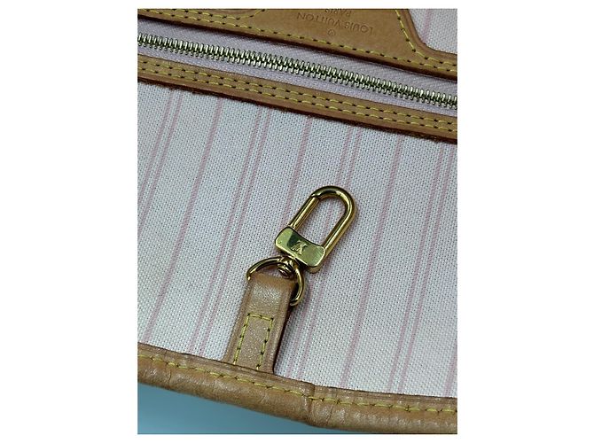 Borsa Louis Vuitton Neverfull in Pelliccia Bianca Bianco - vista 11