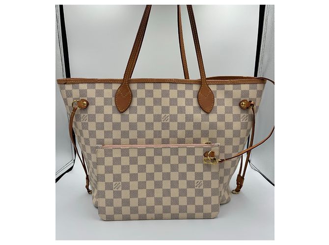 Borsa Louis Vuitton Neverfull in Pelliccia Bianca Bianco - vista 2