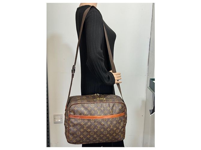 Borsa messenger GM Louis Vuitton in pelle marrone 290 - vista 11