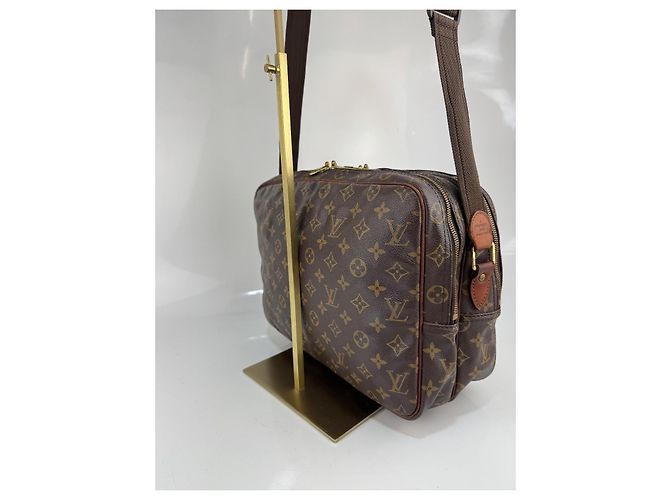 Borsa messenger GM Louis Vuitton in pelle marrone 290 - vista 5