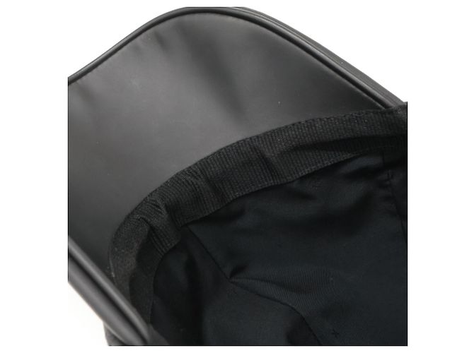 Cappello Monogram Shadow Louis Vuitton Nero - vista 12