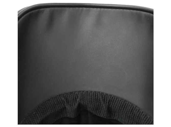 Cappello Monogram Shadow Louis Vuitton Nero - vista 14