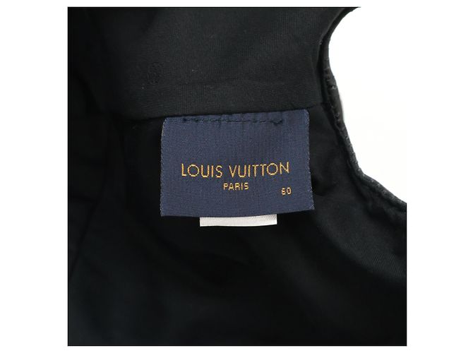 Cappello Monogram Shadow Louis Vuitton Nero - vista 7