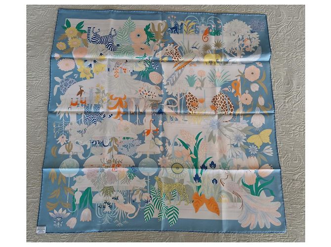 Edición muy limitada (100 ejemplares) bufanda Hermès 90 "Paraíso precioso" Azul Verde - vista 8
