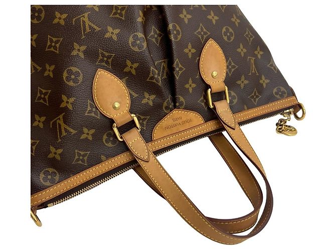 Braune Lederhandtasche Louis Vuitton Palermo PM - Ansicht 4