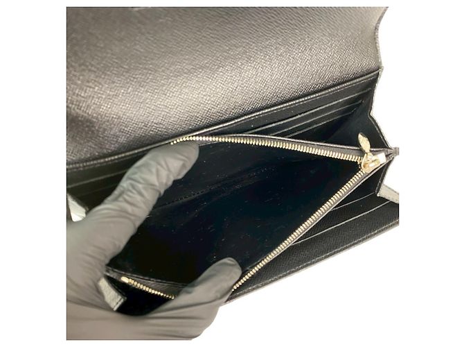 Cartera Bifold Twist de Cuero Epi Louis Vuitton Negro - vista 10