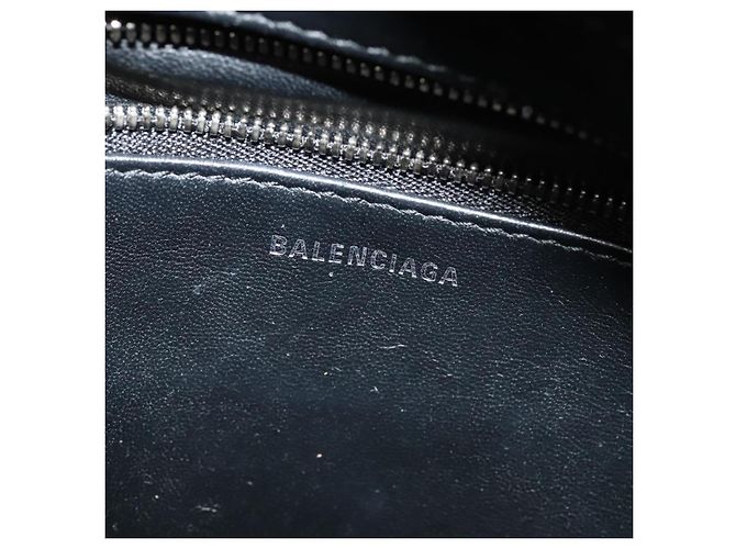 Balenciaga Triangle Duffle Leather Medium Rosso - vista 6