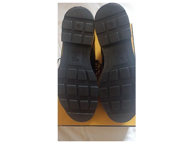Fendi Scarpe in pelle lucida blu navy - vista 11