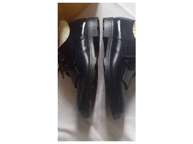 Fendi Scarpe in pelle lucida blu navy - vista 5