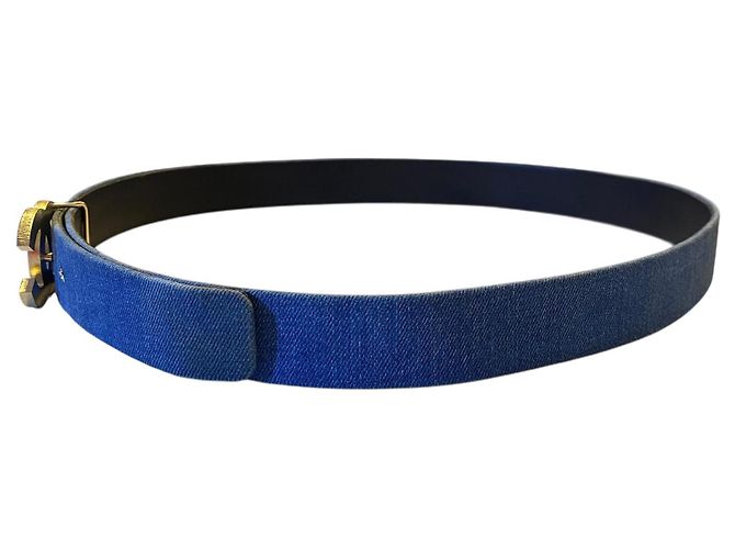 Chanel Airlines 16P Gürtel aus blauer Denim mit matter Silber- und Gold-CC-Schnalle 90/36 - Ansicht 5