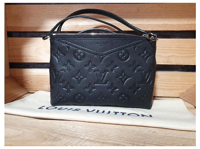 Louis Vuitton Pallas BB Monogram Nero - vista 3