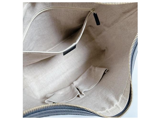 Gucci Black Leather Shoulder Bag - view 10